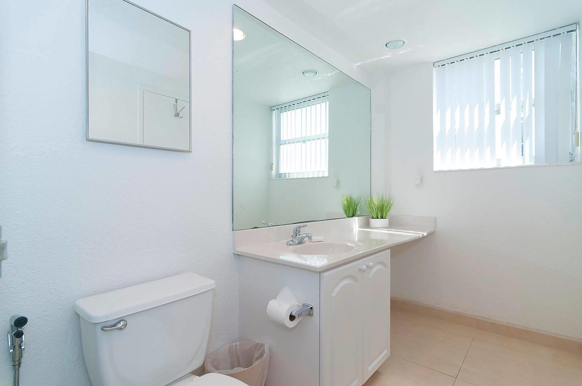 Apartments At Sian Residences Hallandale Beach Luaran gambar